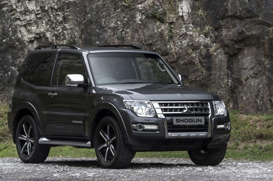  Mitsubishi Shogun SWB Barbarian 2015 года  (фото 3 из 22)